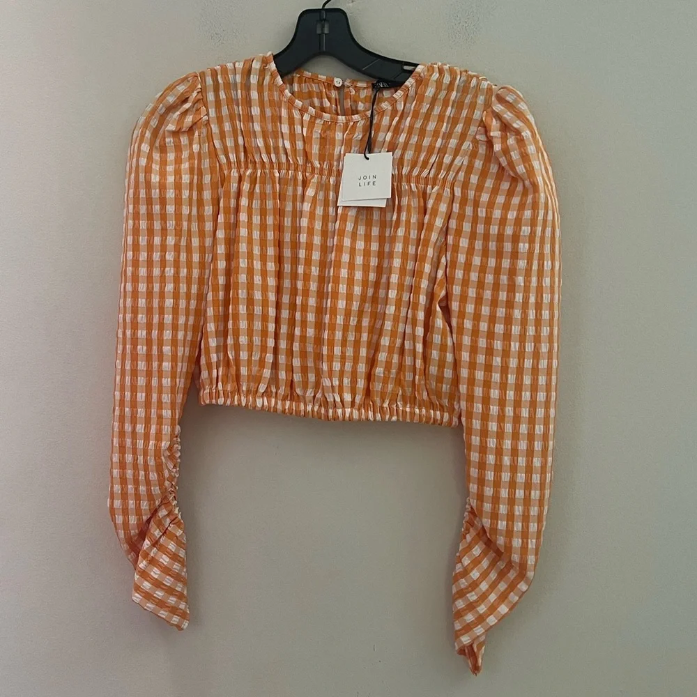 Zara woman’s Orange Gingham Puff Sleeve Top